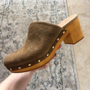 Brand New UGG Suede Clogs Size 9